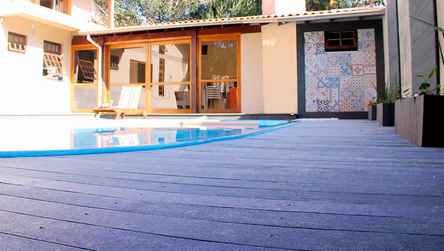 Deck de piscina madeira plástica maciça